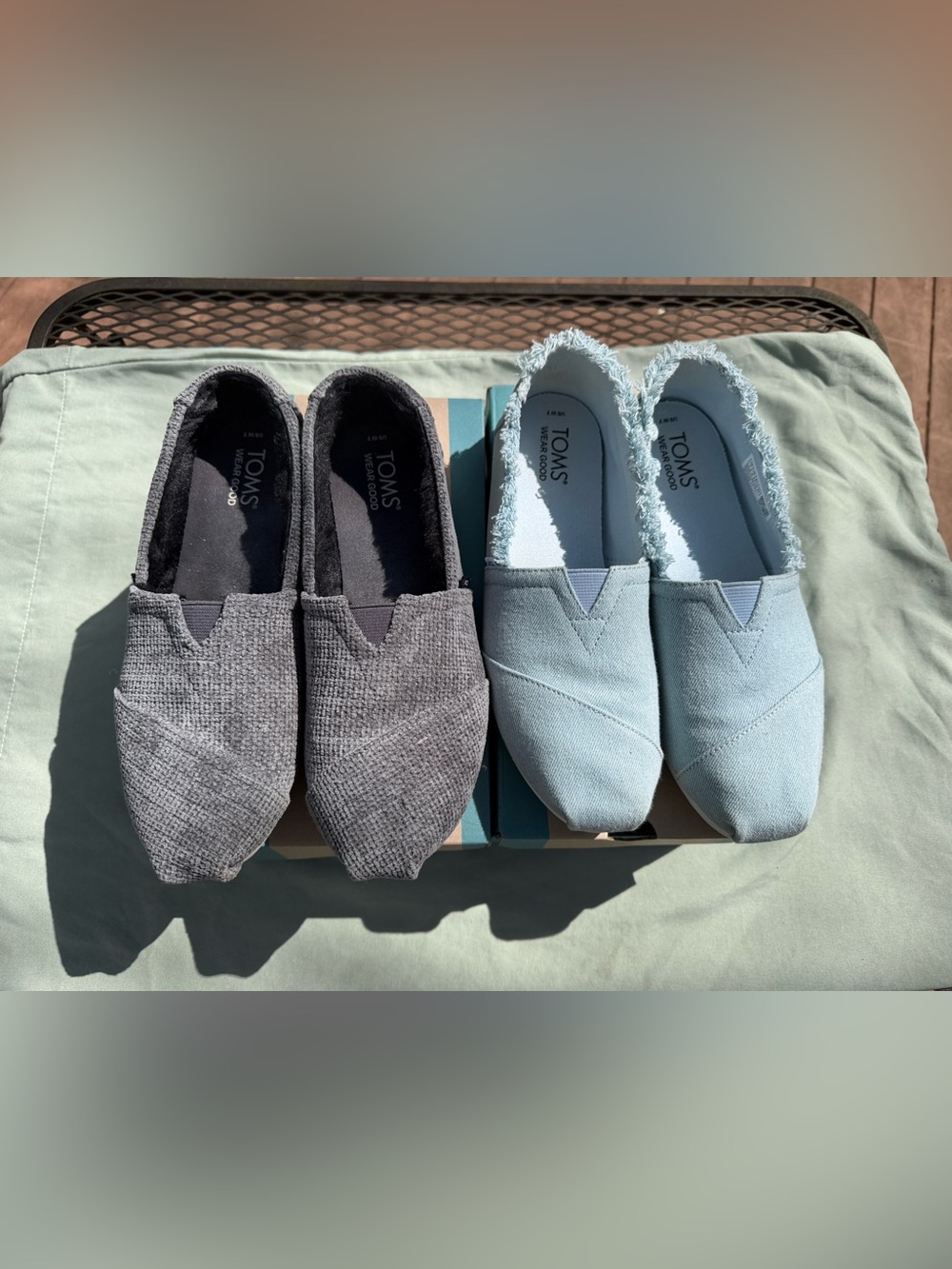 TOMS Set of 2 - Women's Grey and Light Blue Slip-On Flats